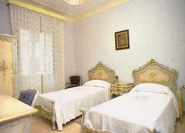 San Lorenzo Maria 3* Rome